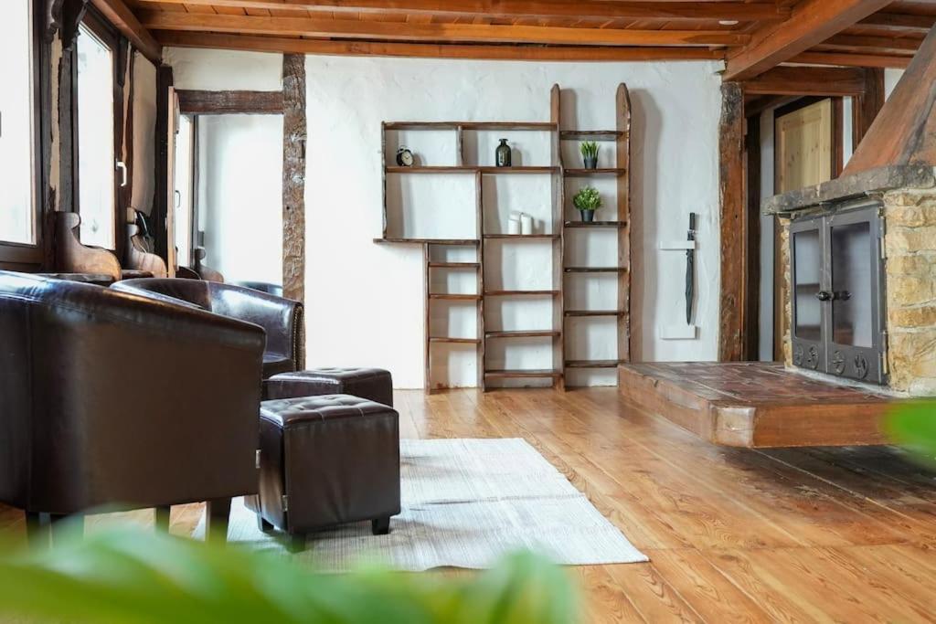 Charmante Fachwerk Wohnung Mit Terrasse In Der Altstadt Koblenz  Exterior foto